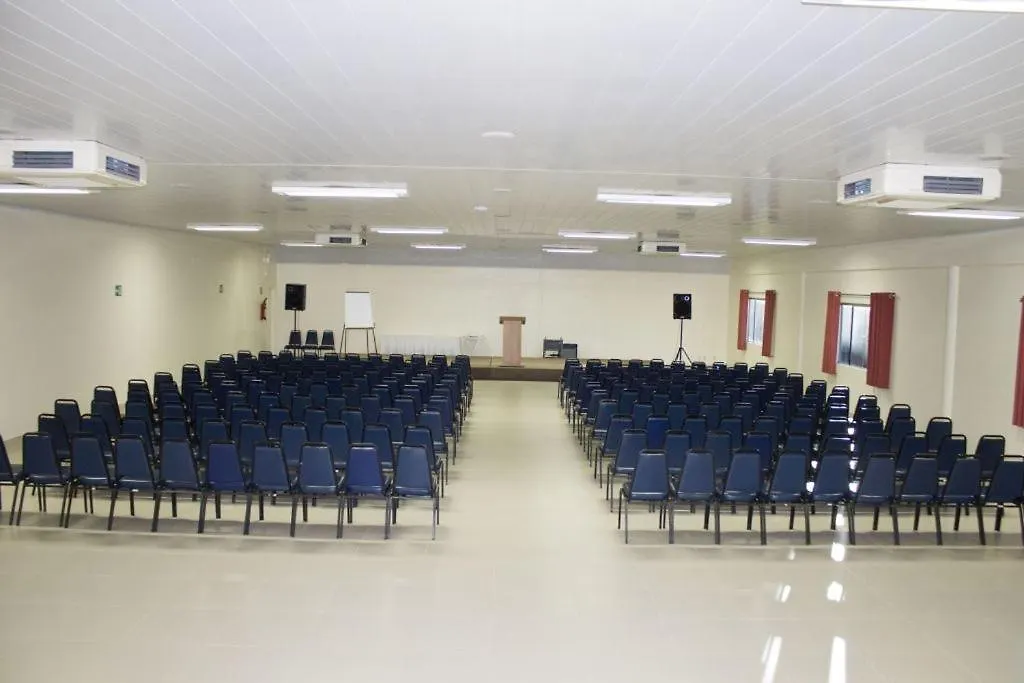 Diroma Fiori Direto Com O Grupo Diroma Com Acesso Ao Acqua Park E Cafe Da Manha Hotel Caldas Novas